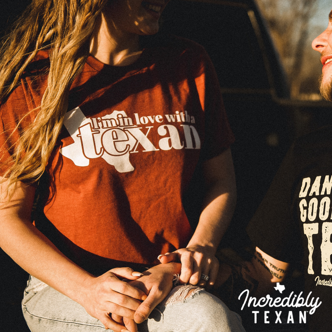 I'm in Love with a Texan Tee | Vintage Canyon Clay